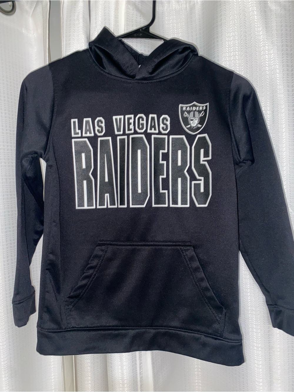 NFL Team Apparel Las Vegas Raiders NFL Pullover Hoodie Sweatshirt M Black Youth